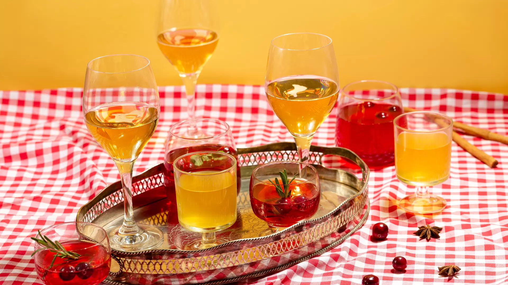 Hot Apple Cider Bar